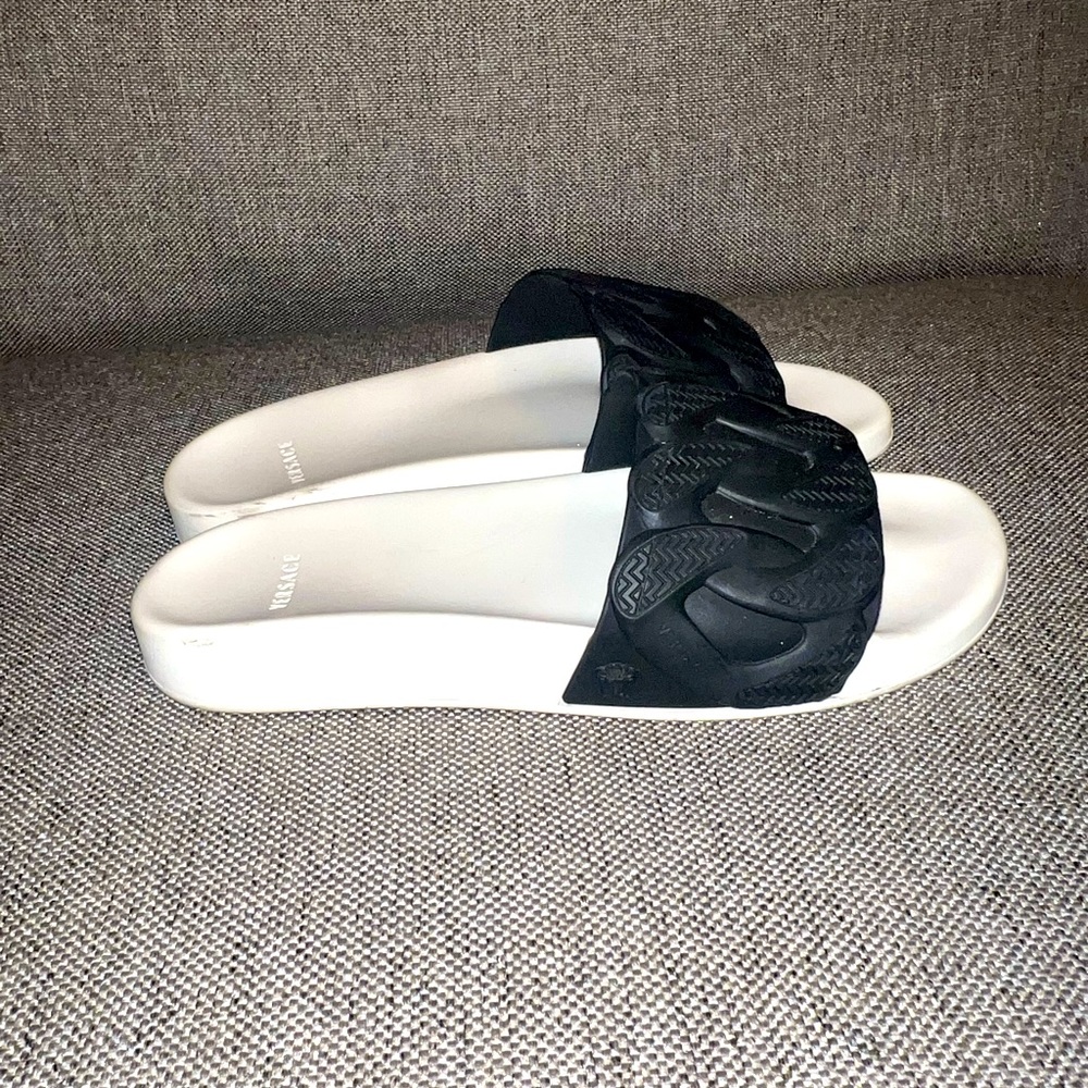 Versace Slides